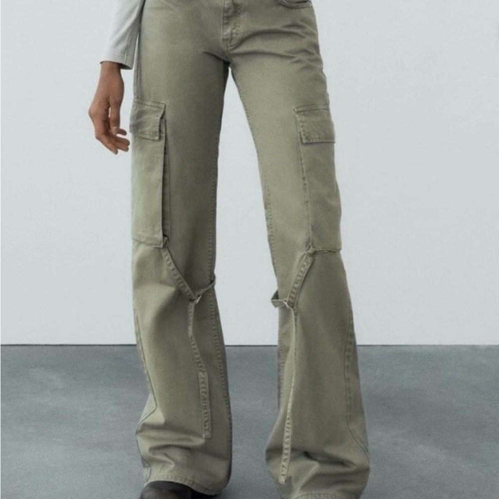 Women’s Green Low-Rise Cargo Pants